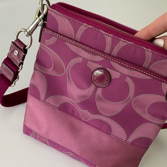 Coach purse - Picture 3 of 3